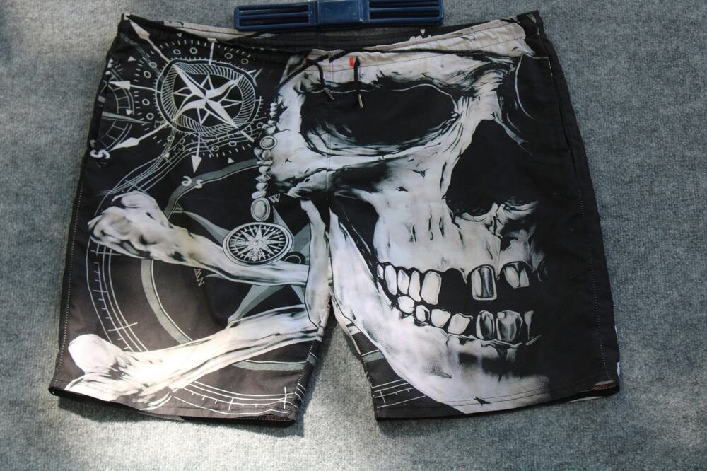 Men’s Gothic Pirate Skull and Compass Graphic Print Quick Dry Board Shorts